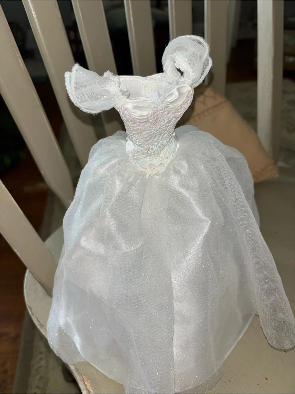 Barbie elegant white